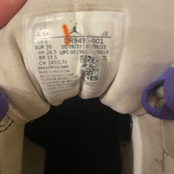 Nike Air Jordan 1 Mid SE "Dark Iris" Hologram - Picture 4 of 4